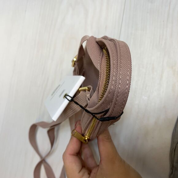 Herschel Nova Crossbody Bag 1.5L Ash Rose  7x5x2\